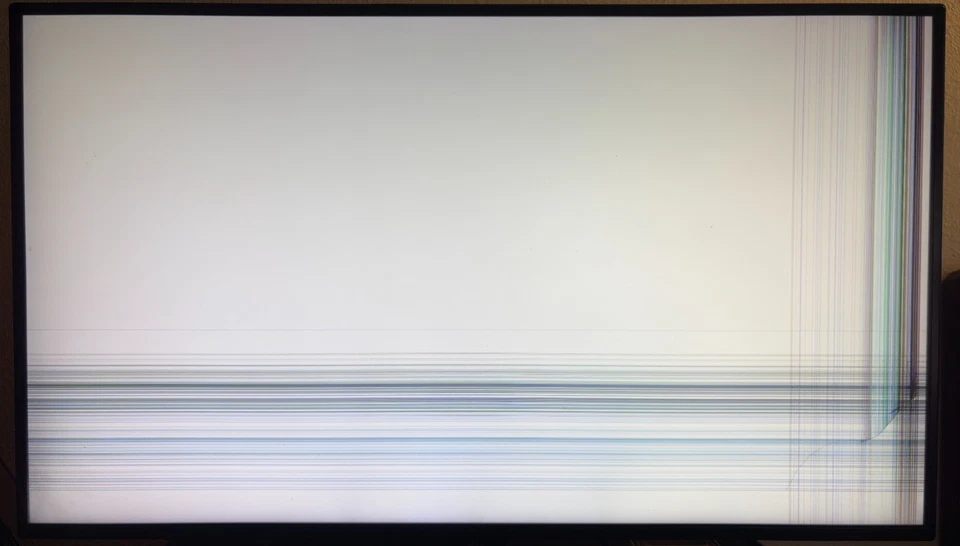 LG 43UD79-B 43" 4K UHD (3840 x 2160) IPS Monitor 2 HDMI (2.0) DP USB-C HDCP 2.2 - Image 3 of 4