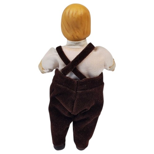 Puppenhaus Miniatur Porzellan Viktorianischer Junge Puppe Fliege & Hose 1:12 - Bild 3 von 6
