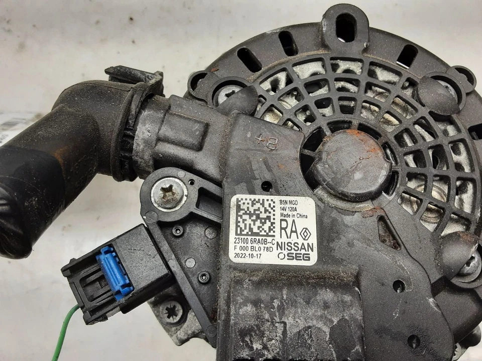 Alternator Fits 22-24 OUTLANDER 654182 - Image 3 of 4