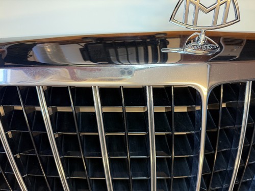 2003 - 2010 MERCEDES-BENZ W240 MAYBACH 57S 62S FRONT GRILLE A2408800283 OEM - Picture 10 of 23
