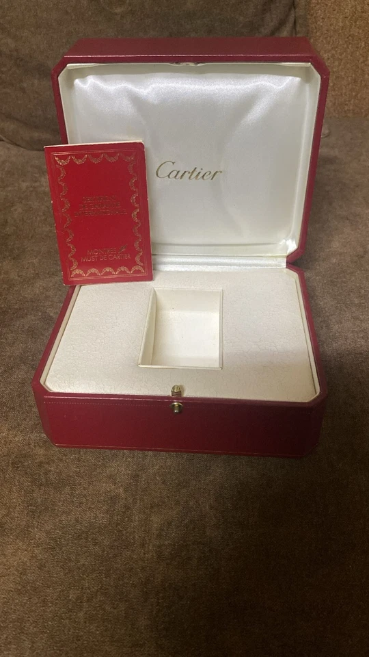 CAIXA DE RELÓGIO CARTIER CO1018 100% autêntica para must de Cartier - Imagem 2 de 4