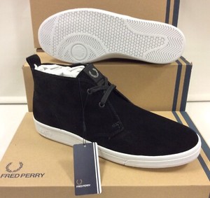 chukka trainers