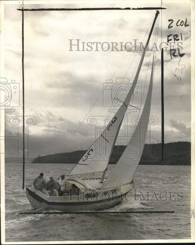 Press Photo Props and Sails' "Boat of the Week," the Rawson 30 sloop - pio27361