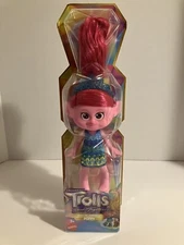 POPPY TRENDSETTIN' Trolls Band Together Girl Pink Doll Dreamworks Mattel