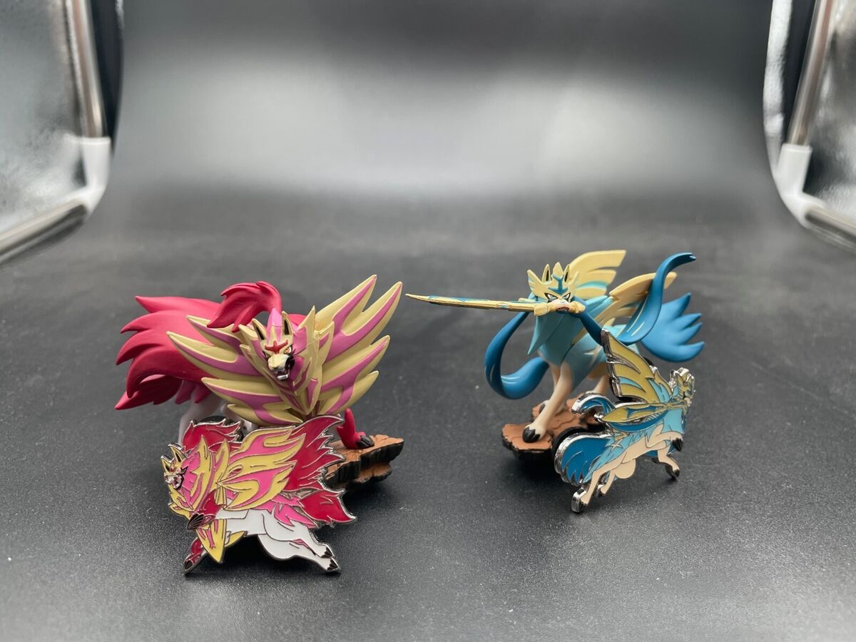 Pokemon TCG Shiny Zacian & Shiny Zamazenta Pin Badges Twin Pack +