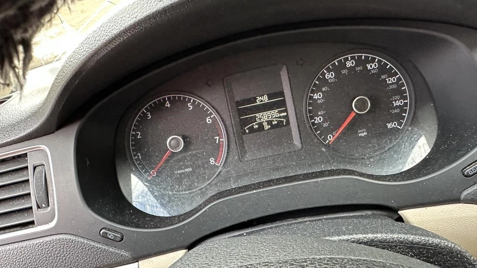 Pintura exterior de manija de puerta a juego con delantera para 11-18 JETTA 1430019 Foto 4 de 4