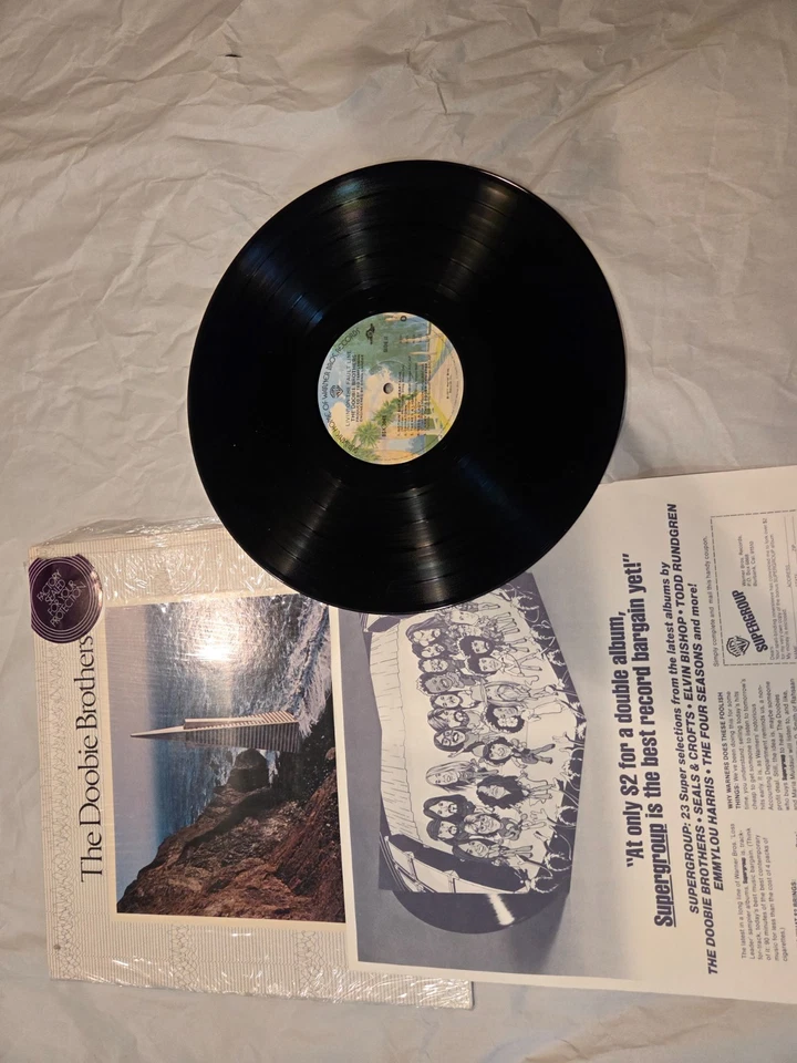 The Doobie Brothers Livin’ On The Fault Line Vinyl LP 77' Warner Bros BSK-3045 - Image 4 of 4
