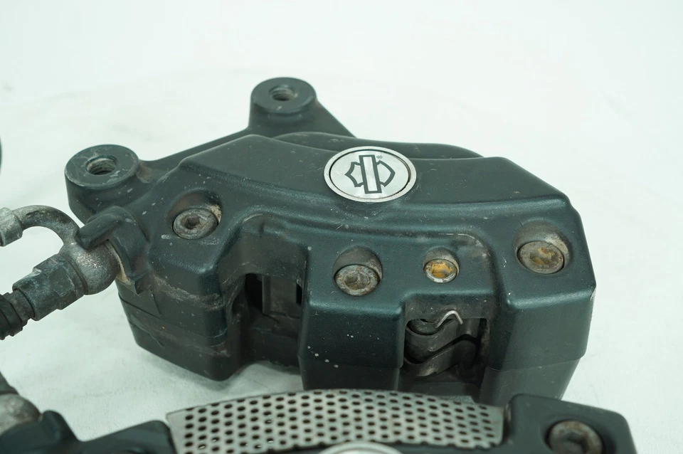 08 Harley Touring FLHT Electra Glide OEM Front Left Right Brake Calipers & Line - Image 3 of 4