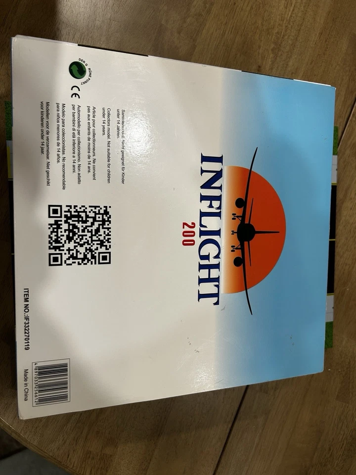 Inflight200 1:200 Canada 3000 Airbus A330-200 C-GGWD (IF332270119) Diecast Model - Image 4 of 4