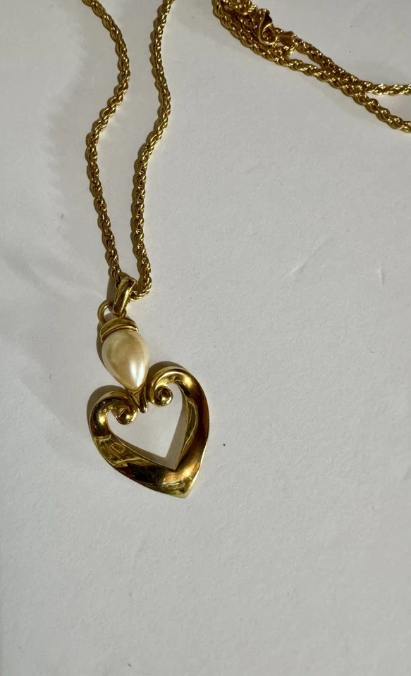 Collar Colgante Perla Tono Dorado 1995 Forever Yours Retirado Premier Design De Colección Foto 2 de 4