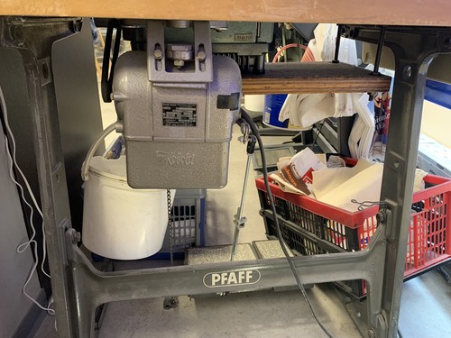 Industrie Ketteln /Overlock Nähmaschine 3 Faden - Bild 7 von 10