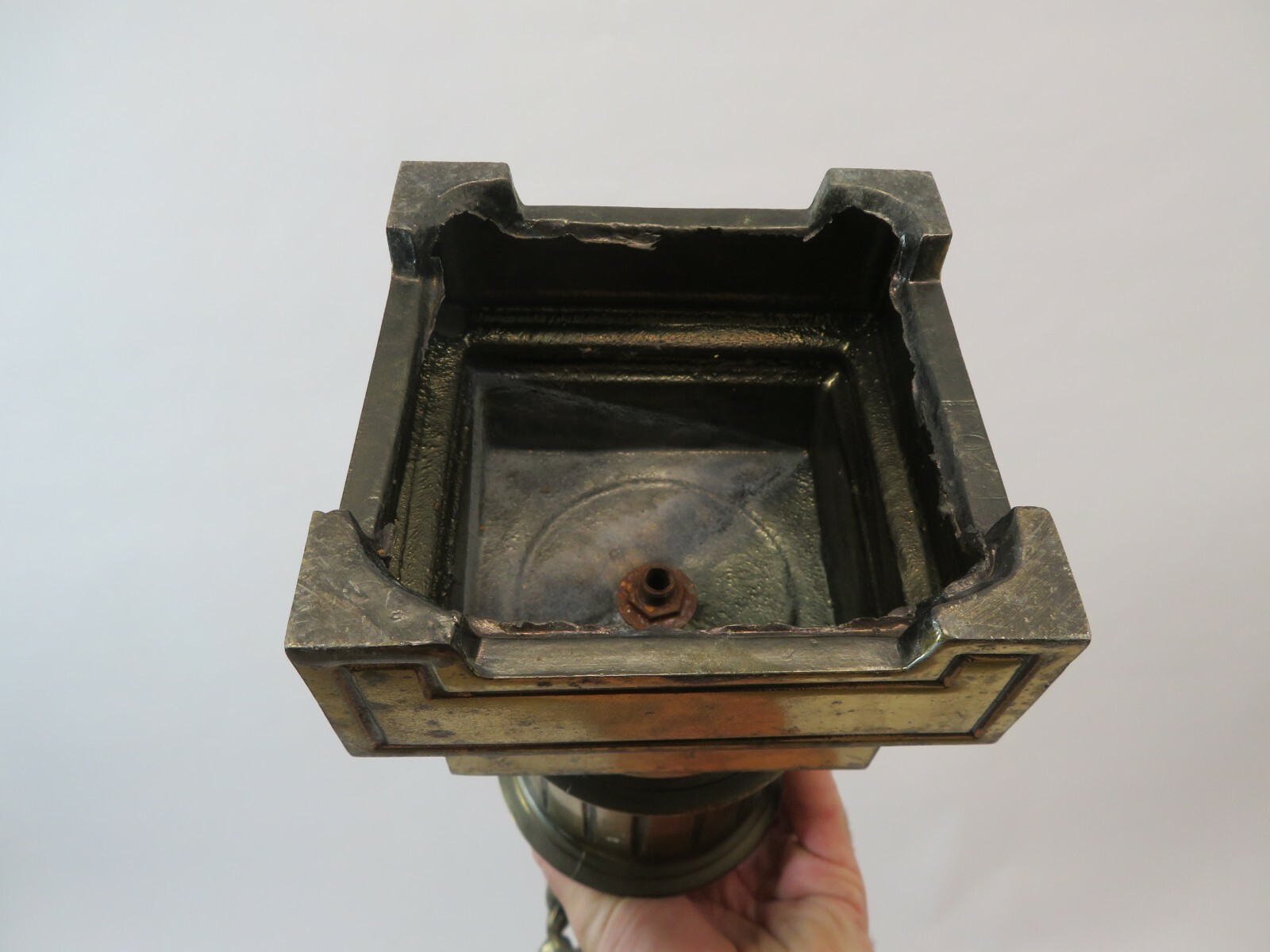 Old vintage custom pair of metal American eagle wings table lamp stands