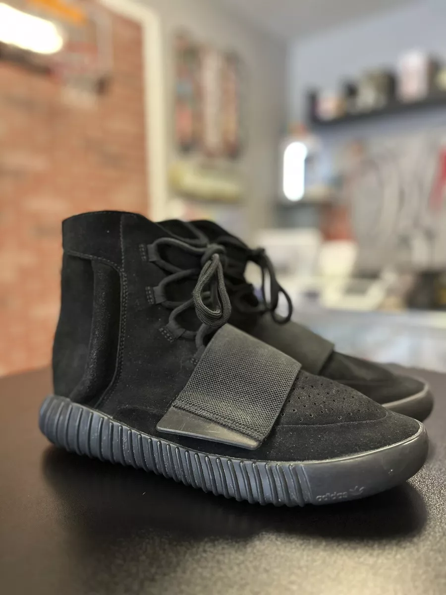 YEEZY BOOST 750 TRIPLE BLACK