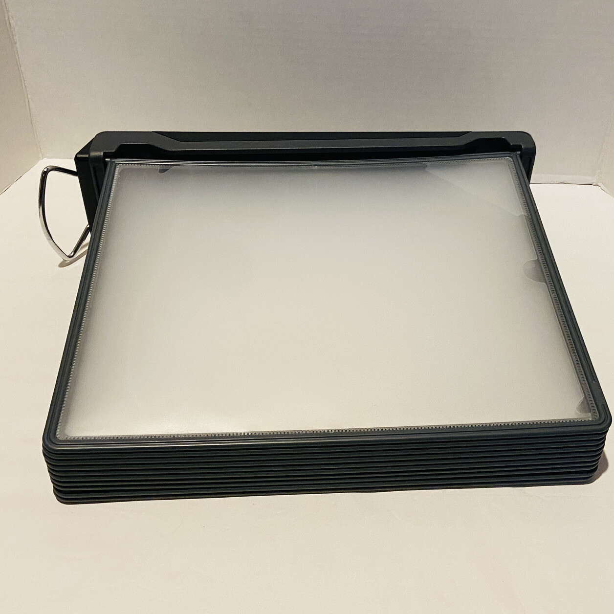 Business Source Deluxe Catalog Display Racks 20 Documents Black 62888