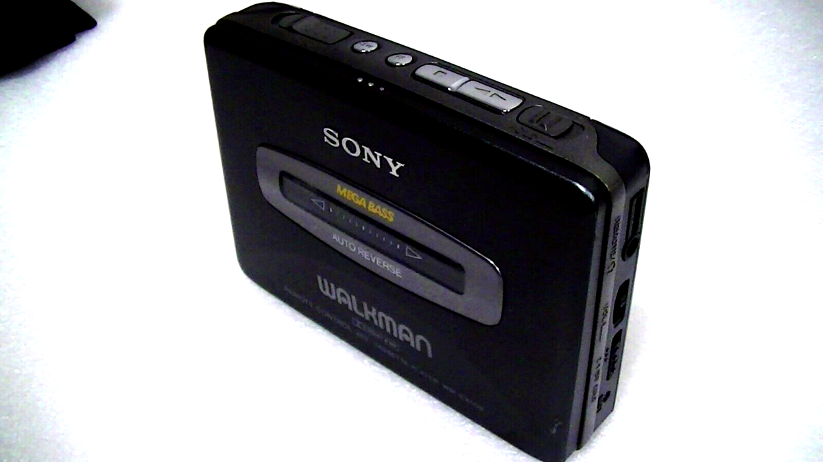 SONY WALKMAN CASSETTE PLAYER WM-FX808 箱付 Sony WM-FX808 ▷ Walkman.land