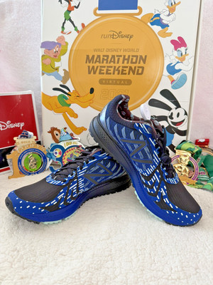 runDisney SPACE MOUNTAIN - 9.5Men/11Women -GLOW IN THE DARK -NIB - Vazee Pace V2