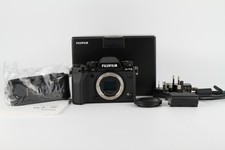  Almost Mint FUJIFILM X-T5 40.2MP Digital SLR Black shutter count 3159  826A