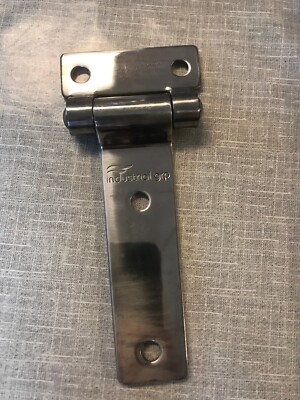 Typ T Behälterscharnier geschmiedet Edelstahl poliert 155 mm x 70 mm (240423)