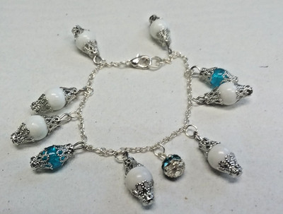 Mary Bee 7 1/8'' White & Blue Charm Bracelet W/ Silver Tone Compliment 06-01-2025