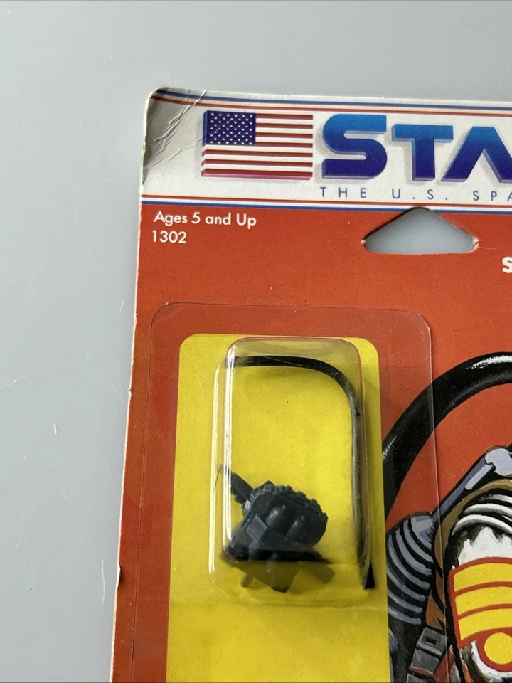 StarCom™ SGT. Victor Rivera Action Figure, Vintage 1986, New! - Image 2 of 4