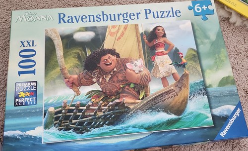 4 Disney Puzzles, assorted - Picture 4 of 5