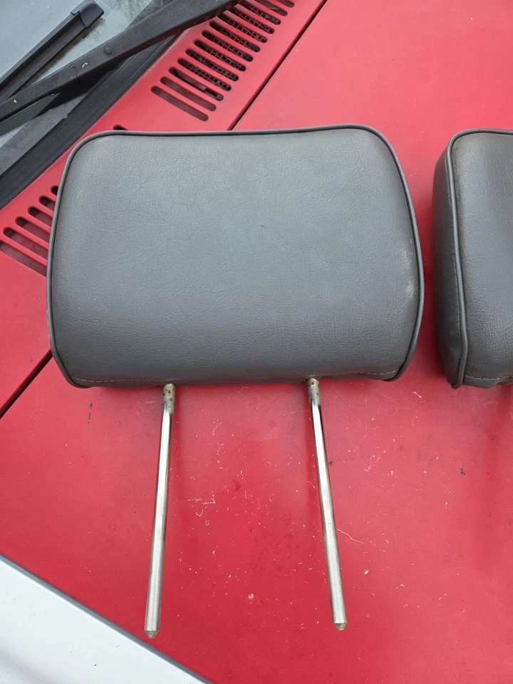 1986-93 Mazda B2000 B2200 B2600 2/4WD Truck OEM Dark Grey Bucket Seat Headrests - Image 2 of 4