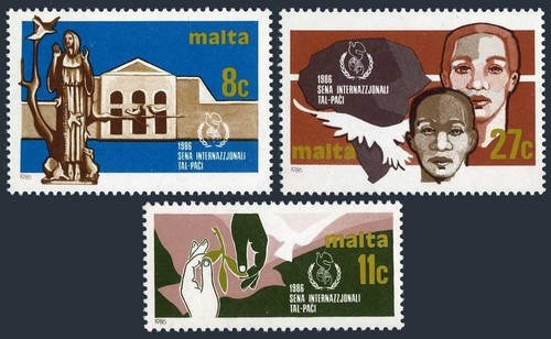 Malta 674-676, MNH. Michel 743-745. International Peace Year 1985. Birds. - 第 1/1 張圖片