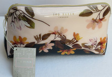 TED BAKER London❤️ PINK Savanna Print HIGH SHINE Wash BAG 'Hhollyy' ❤️ Brand New
