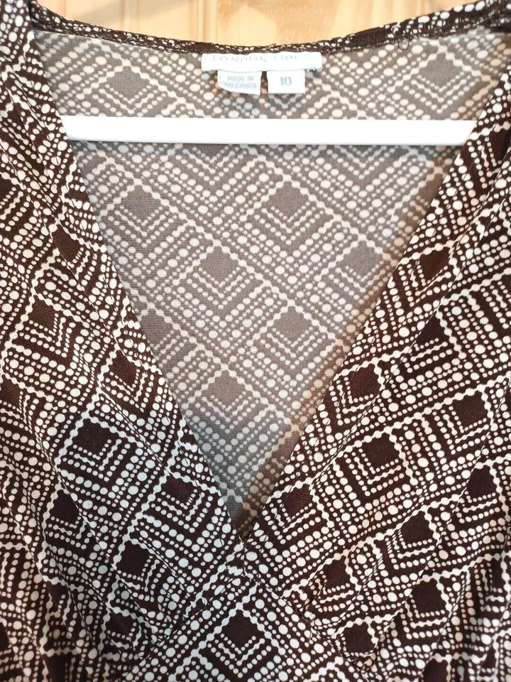 London Times Women's Dress Sz 10 Sheath Brown Stretch V Neck Below Knee - Image 3 of 4