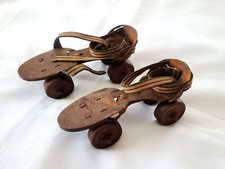 Vintage Metal Roller Skates: 1940s/1950s - Original Rusted Antique Decor