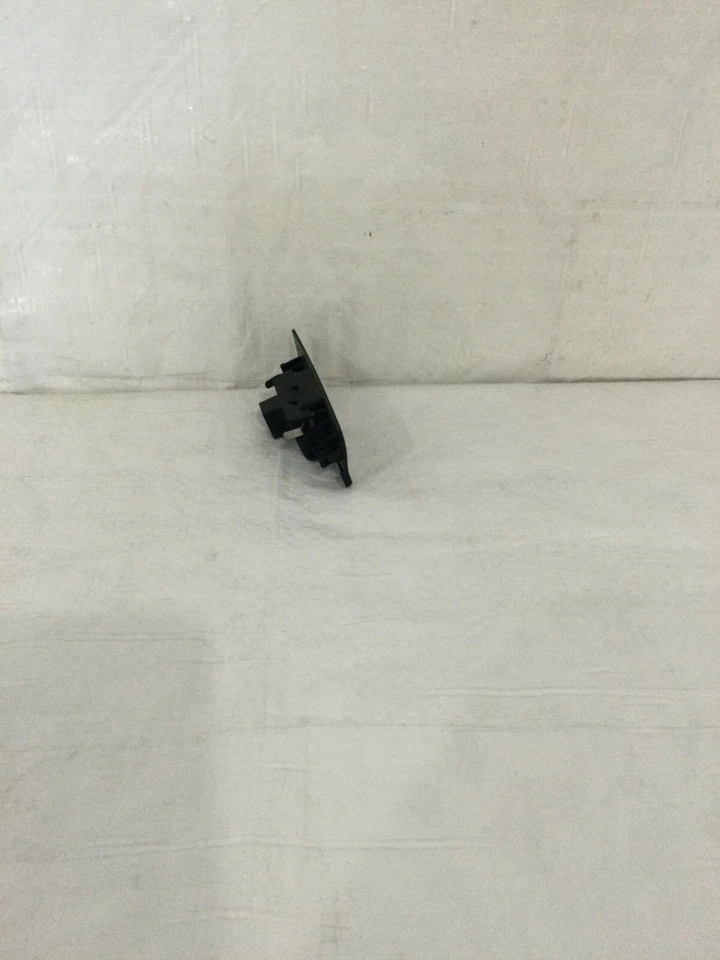 2004-2007 年大众途锐环境太阳光传感器 7L6907539 原始设备制造商 — 第 2/4 张图片