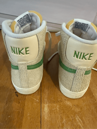 Nike Womens Blazer Mid 77 Suede Sneakers SZ 8.5 - Picture 7 of 10