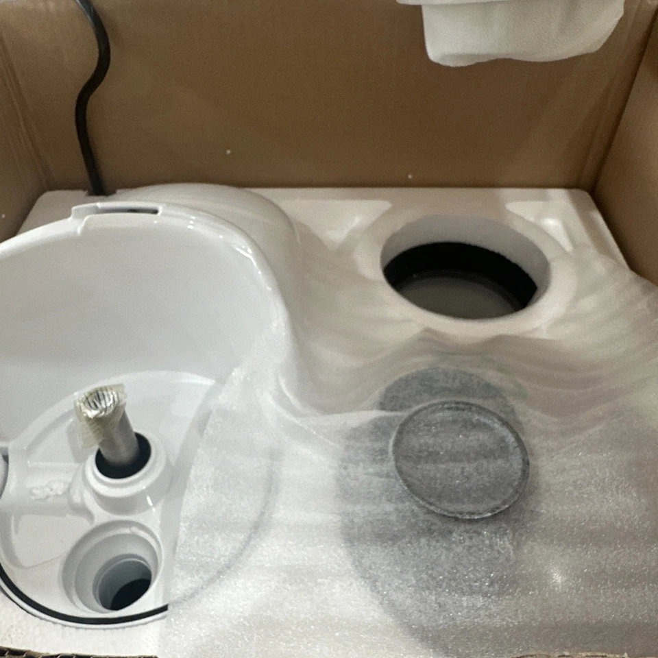 KitchenAid Maximum Extraction Slow Juicer WHITE Model KVJ0111WH - Image 4 of 4