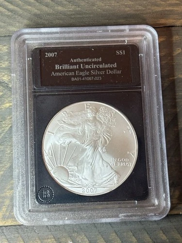 2007 American Eagle Silver Dollar 1oz .999 FINE SILVER Brilliant Uncirculated