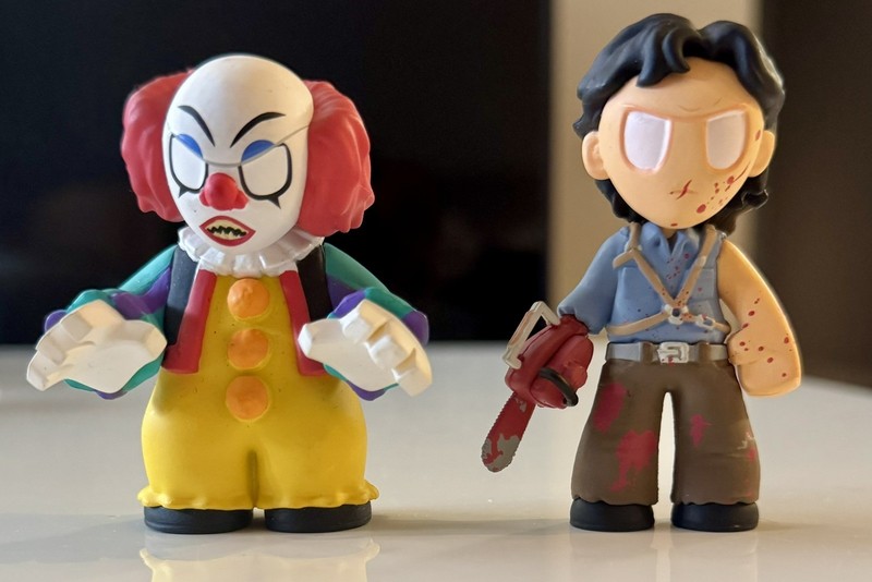 Funko Mystery Minis Pennywise (IT) & Evil Dead Figures Horror Classics Series 1 