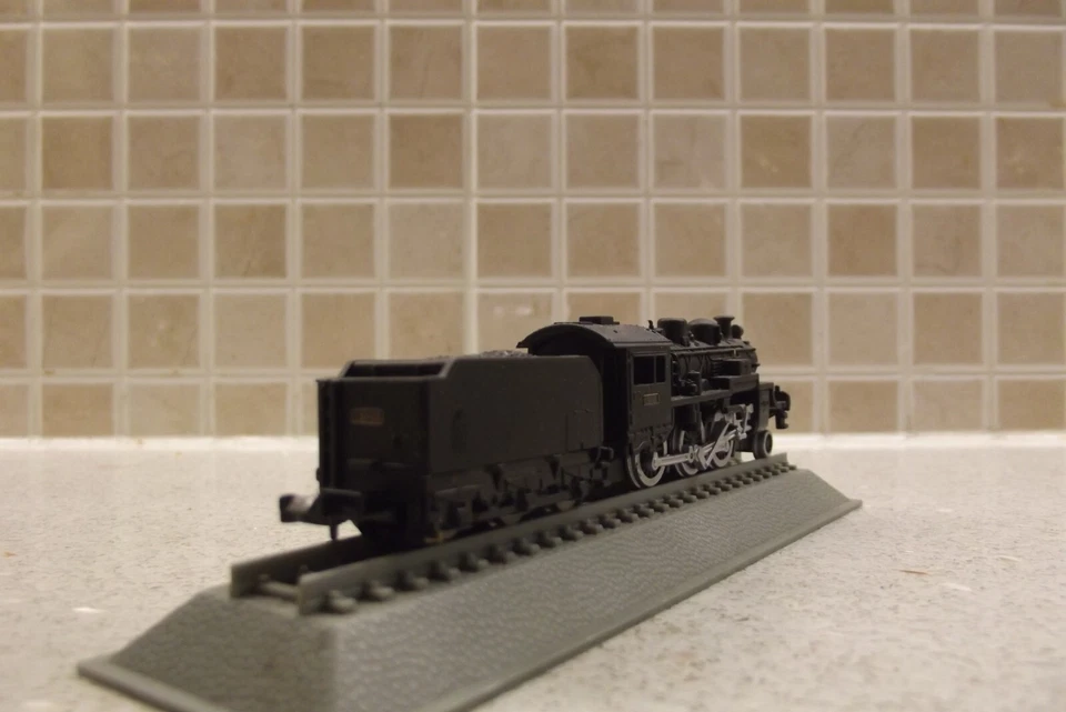 DELPRADO JAPINESE RAILWAYS C50 STEAM LOCOMOTIVE BLACK 1/160 SCALE.DISPLAY ONLY - Image 4 of 4