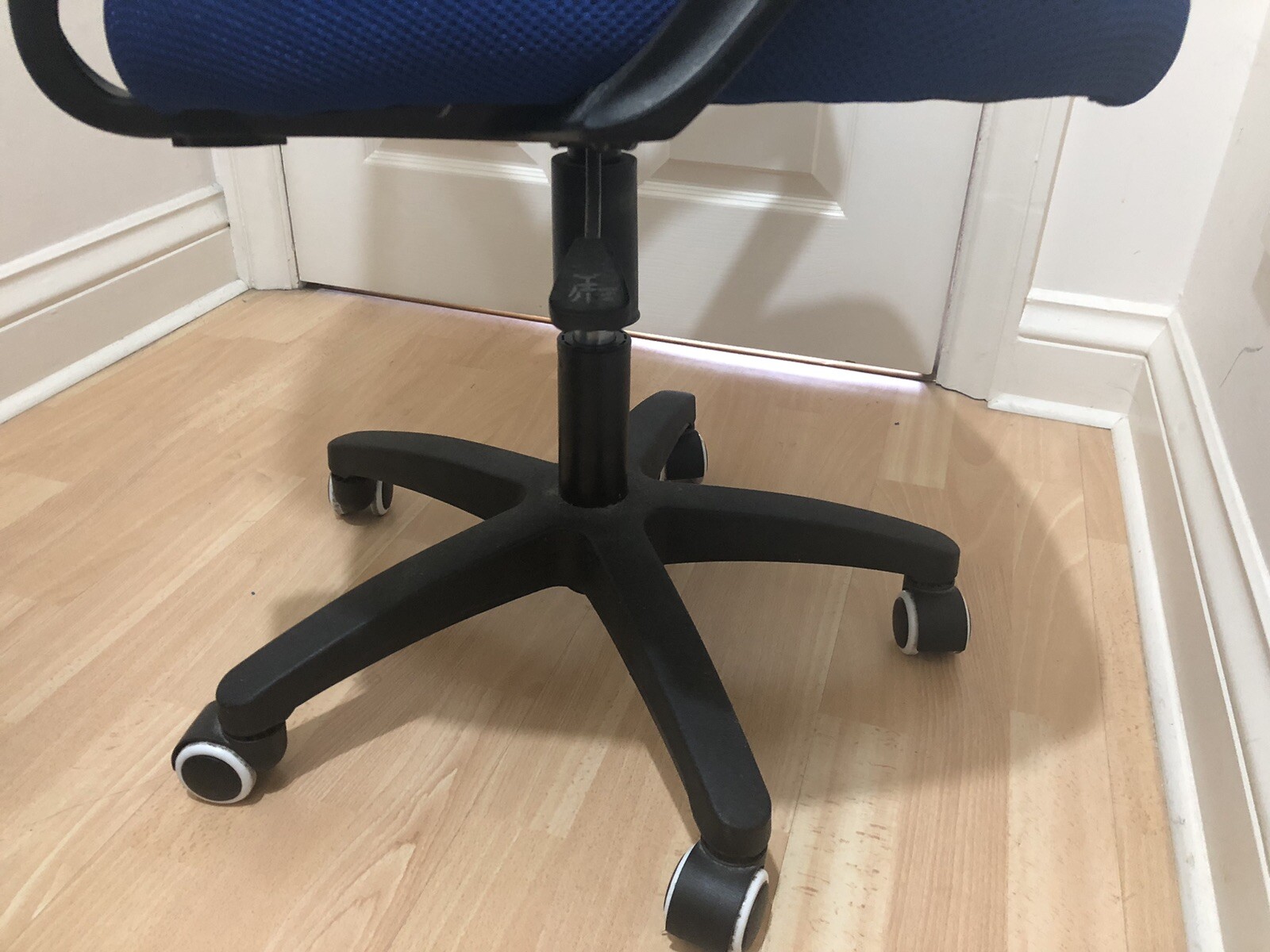 Office Chair. Gas Lift, Mesh Back. eBay