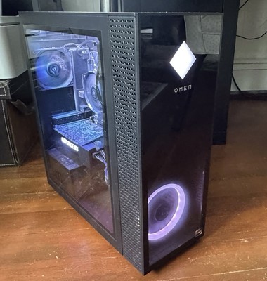 HP Omen 30L 3.59GHz AMD RYZEN 7 8 Core Processor 32 GB RAM 1.14TB/6 GB Graf Card