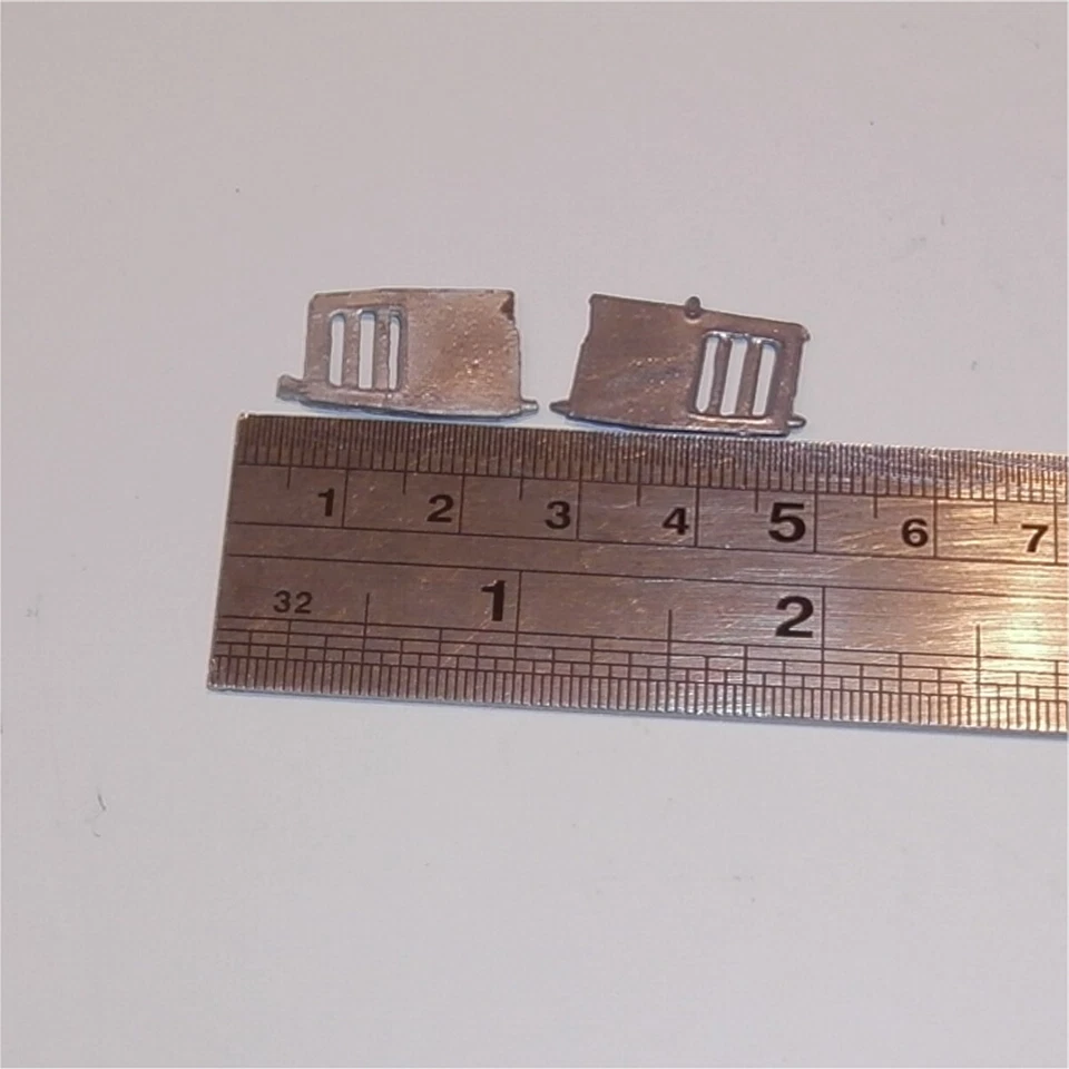 Corgi Toys  448 Mini Police Van Pair Rear Doors - Image 3 of 4