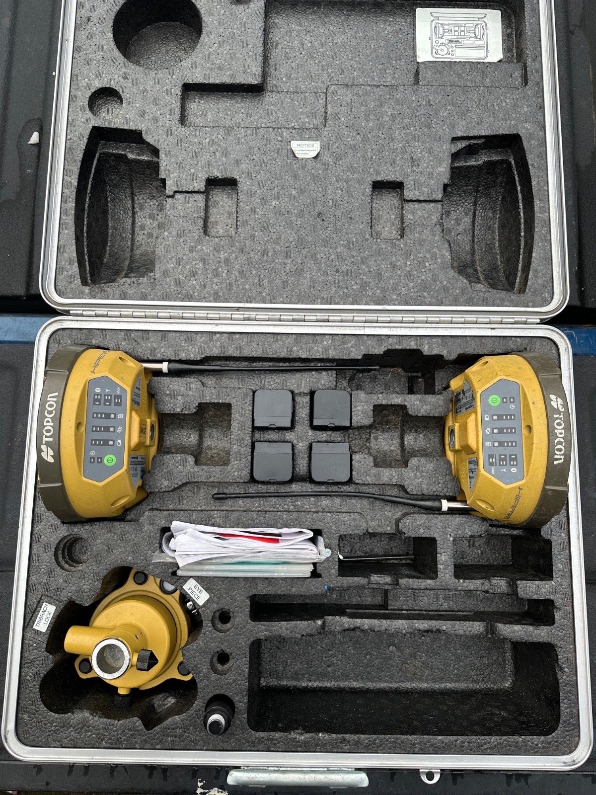 Topcon Hiper V GNSS/GPS Base and Rover Kit w/ Digital UHF II Internal Radios