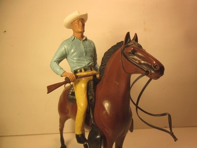 VINTAGE HARTLAND LUCAS McCAIN,  ''THE RIFLEMAN''  W/CHESTNUT  HORSE COMPLETE SET