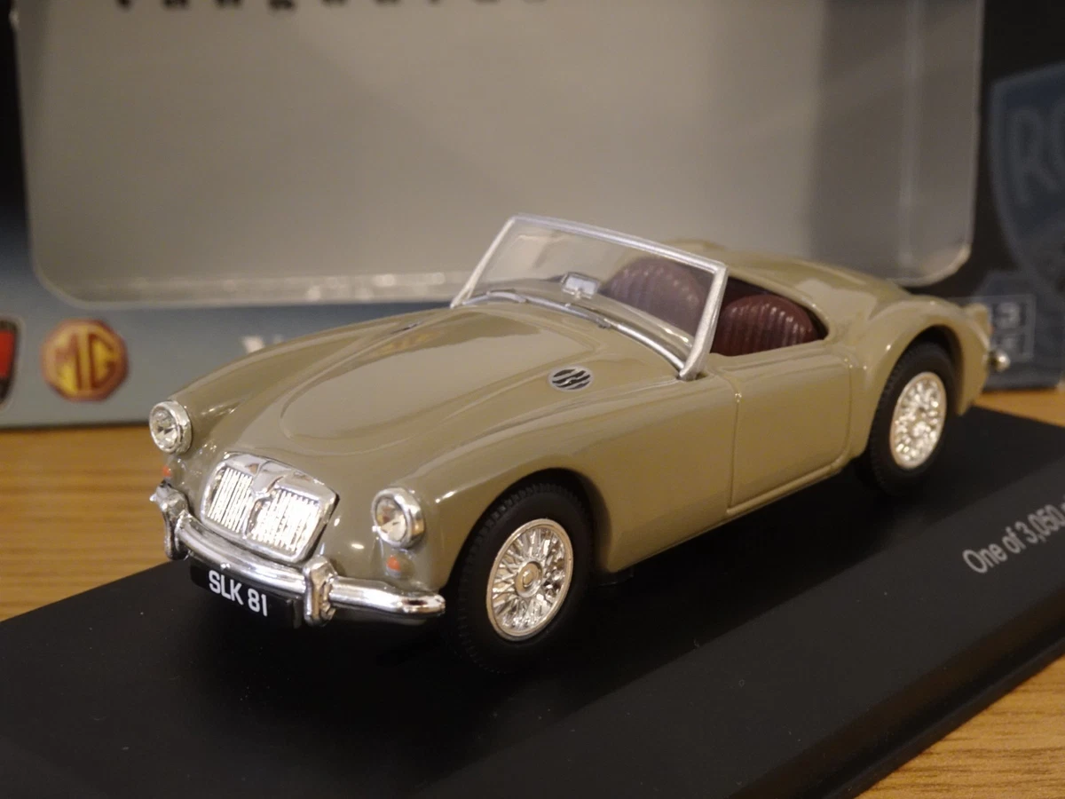 VANGUARDS 1/43 VA05006 MGA DOVE GREY
