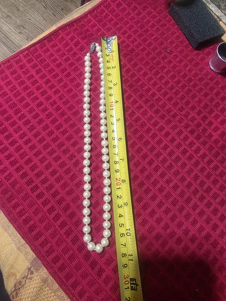 Very Nice Cream.colored Pearl Necklace - Image 4 of 4