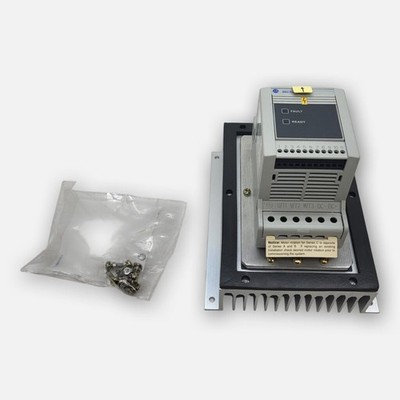 NEW ALLEN BRADLEY 160-AA04PPS1 /C VARIABLE SPEED DRIVE 200-240V 5.4A 50/60HZ