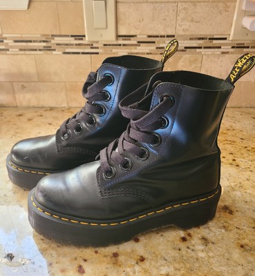 DR. MARTENS \