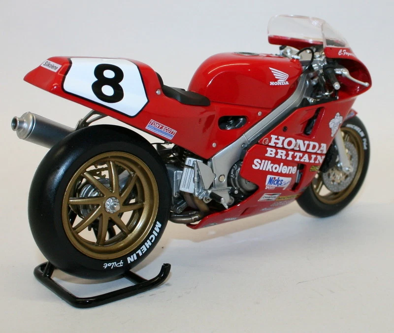Univ Hobbies Escala 1/12 Metal Modelo UH4822 Honda RC30 Carl Fogarty 1990 OIM Win Foto 4 de 4