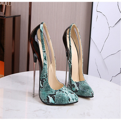 Snakeskin-patterned court shoes - Green/Snakeskin-patterned - Ladies | H&M