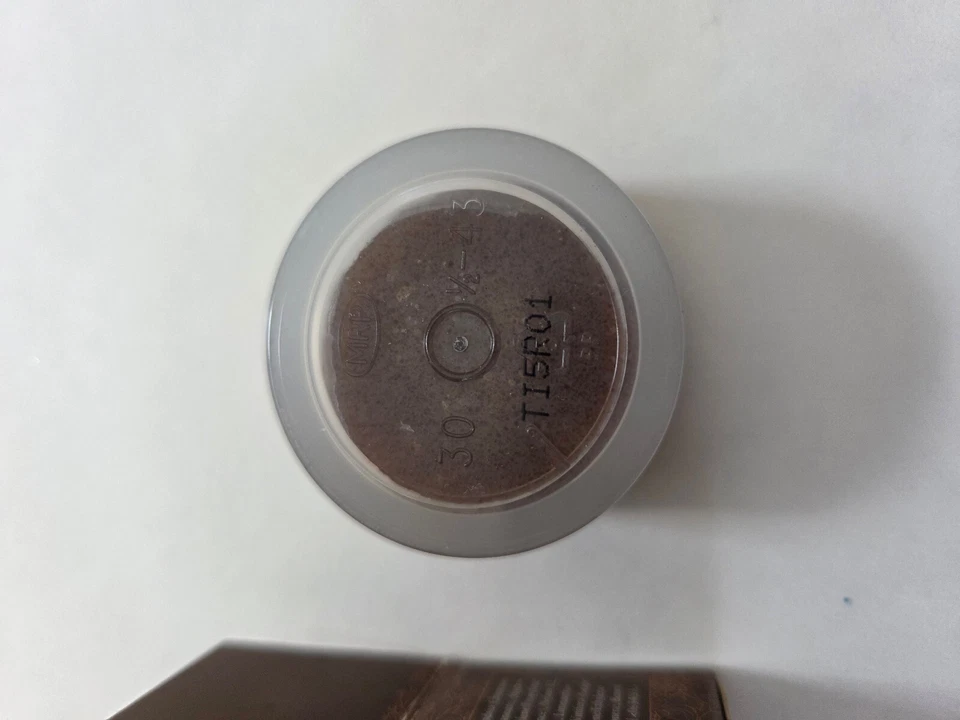 Nuevo en caja Esmalte Labial Fresh Sugar 17g/0.6oz, Caja Dañada, Stock Antiguo Foto 3 de 4