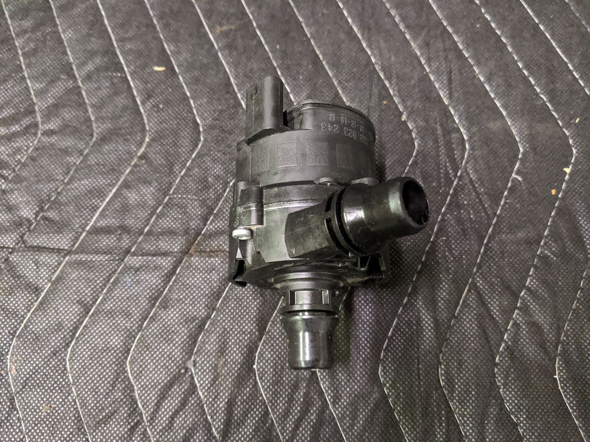 BMW G30/G31 5-Series Auxiliary Water Pump 64219372723 | eBay