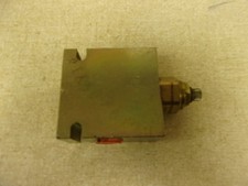 Parker B10-3-6P PRH101530 Hydraulic Valve *FREE SHIPPING*